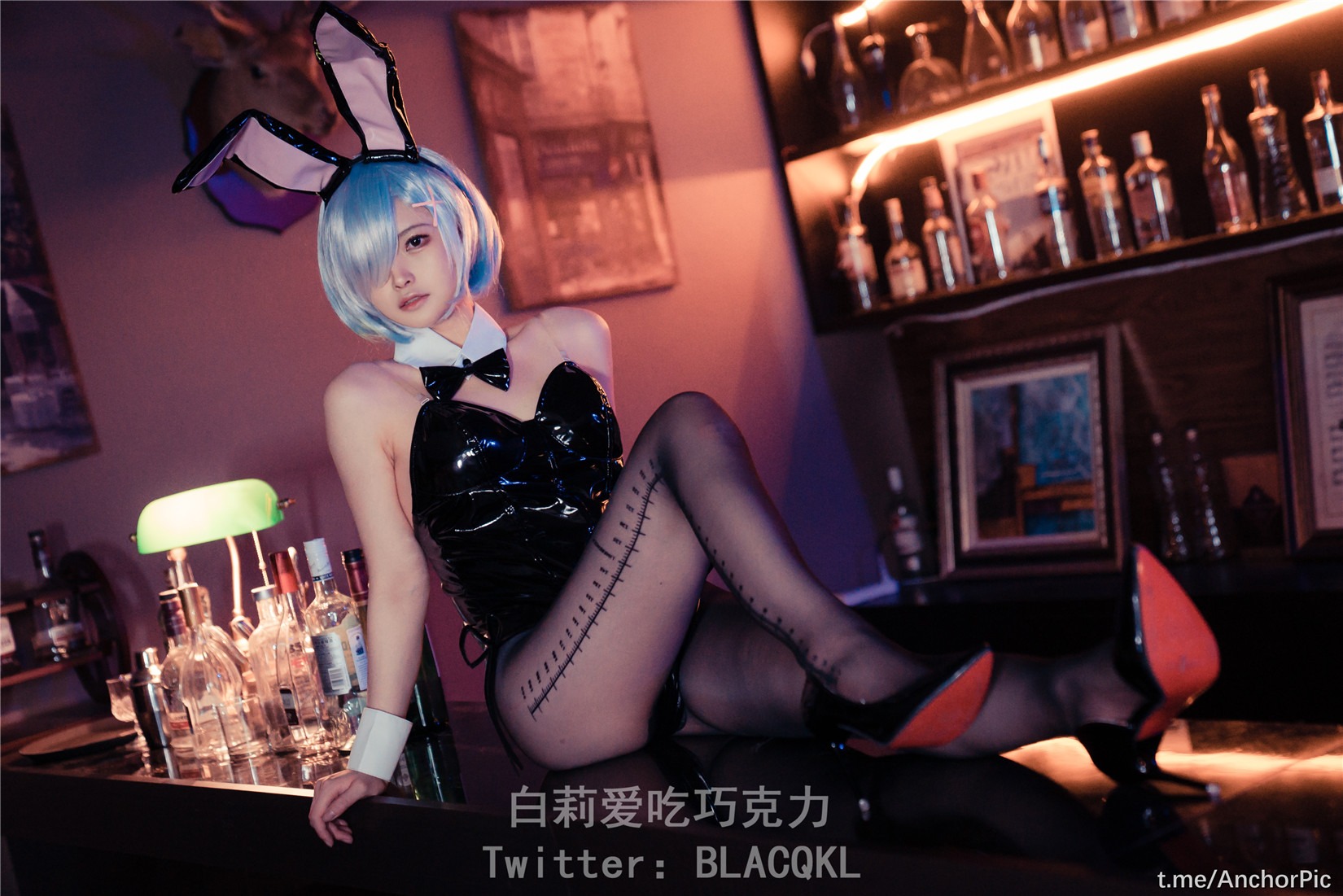 Featured image of post 白莉爱吃巧克力 - 蕾姆兔女郎 71P